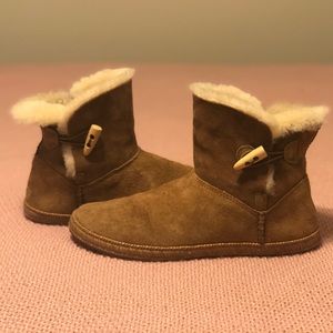 UGG Garnet Genuine Shearling Lined Boot